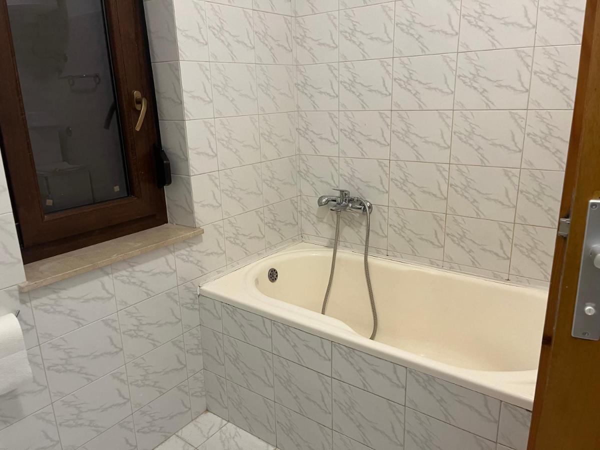 Apartment Stefanic 4/2 *