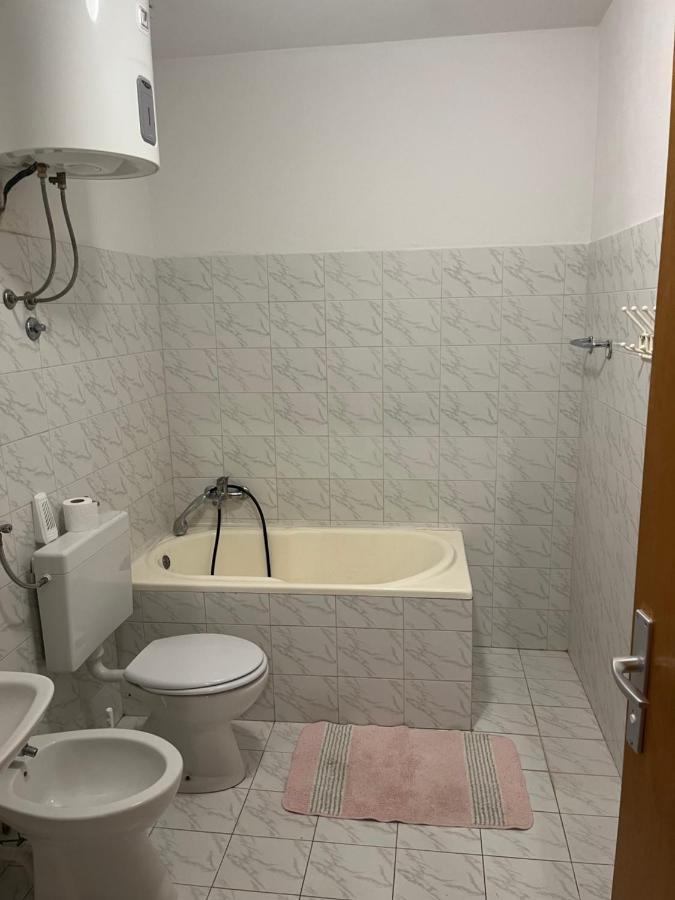 Apartment Stefanic 4/2 *